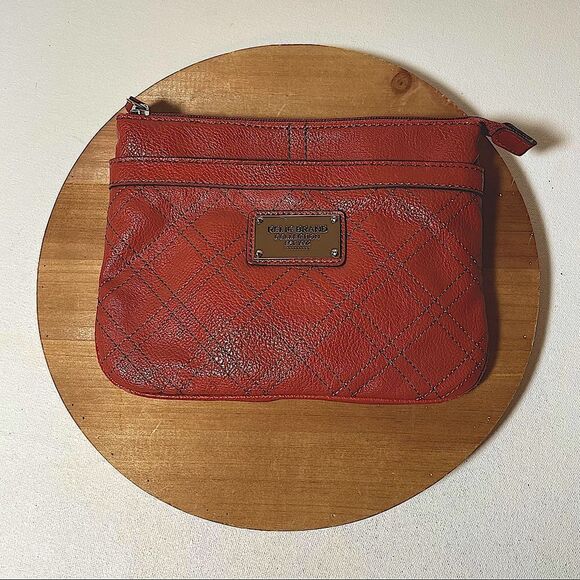 RELIC brand orange crossbody bag with quilting - Picture 1 of 13